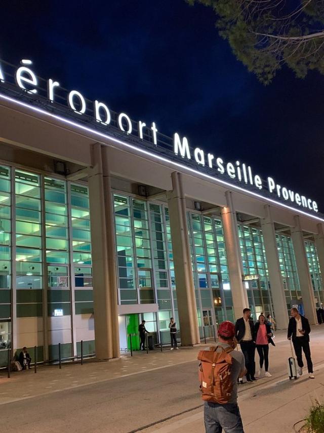 48914760831 8a58d6d0ba B